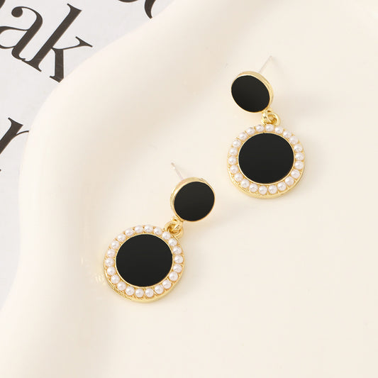 Black Style Light Luxury Pearl Retro Earrings