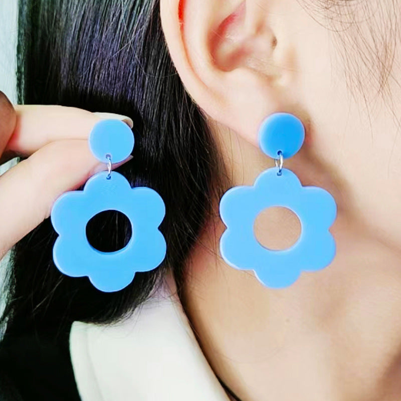 Women's Cutout Acrylic Fashion Simple Style Sweet Earrings