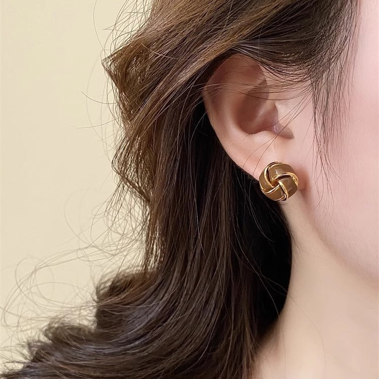 Ball Ear Clip Female Fashion Niche Earrings