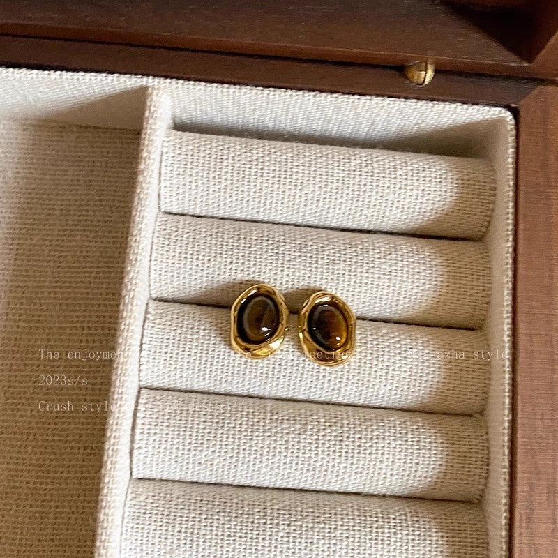 Women's Round Tigereye Atmosphere Retro Graceful Ear Ornaments Earrings