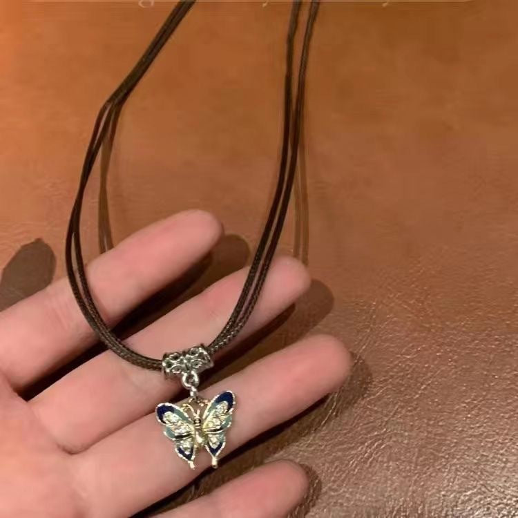 Women's Retro Butterfly High-grade Leather Rope Collar Necklaces