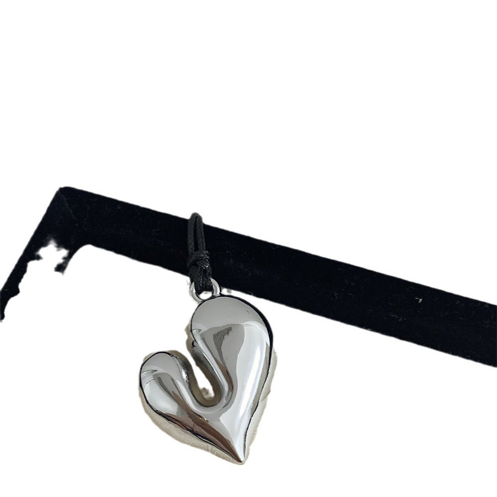 Women's Niche Sweet Cool Irregular Heart Pull Necklaces
