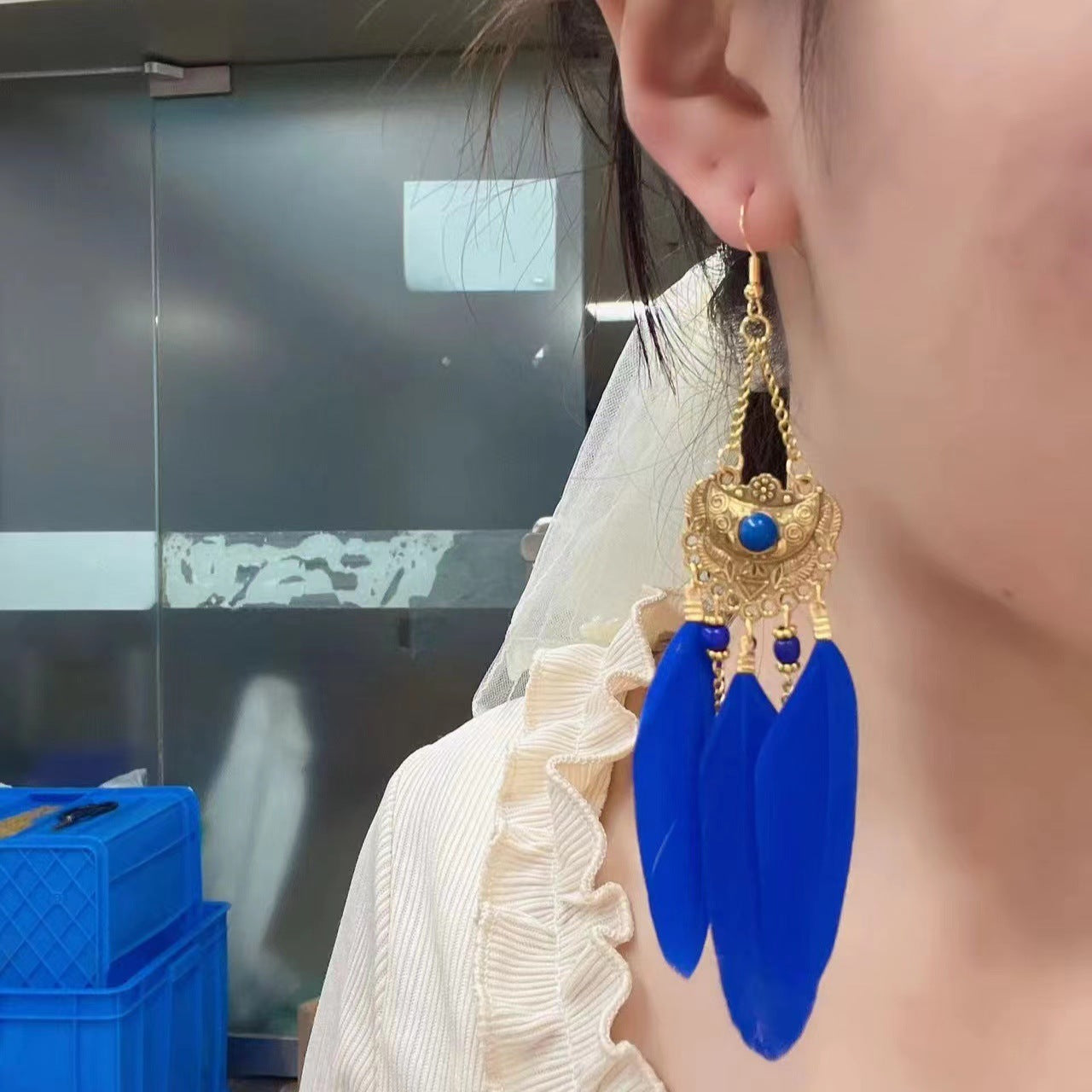 Court Style Fan-shaped Diamond Feather Long Personalized Earrings