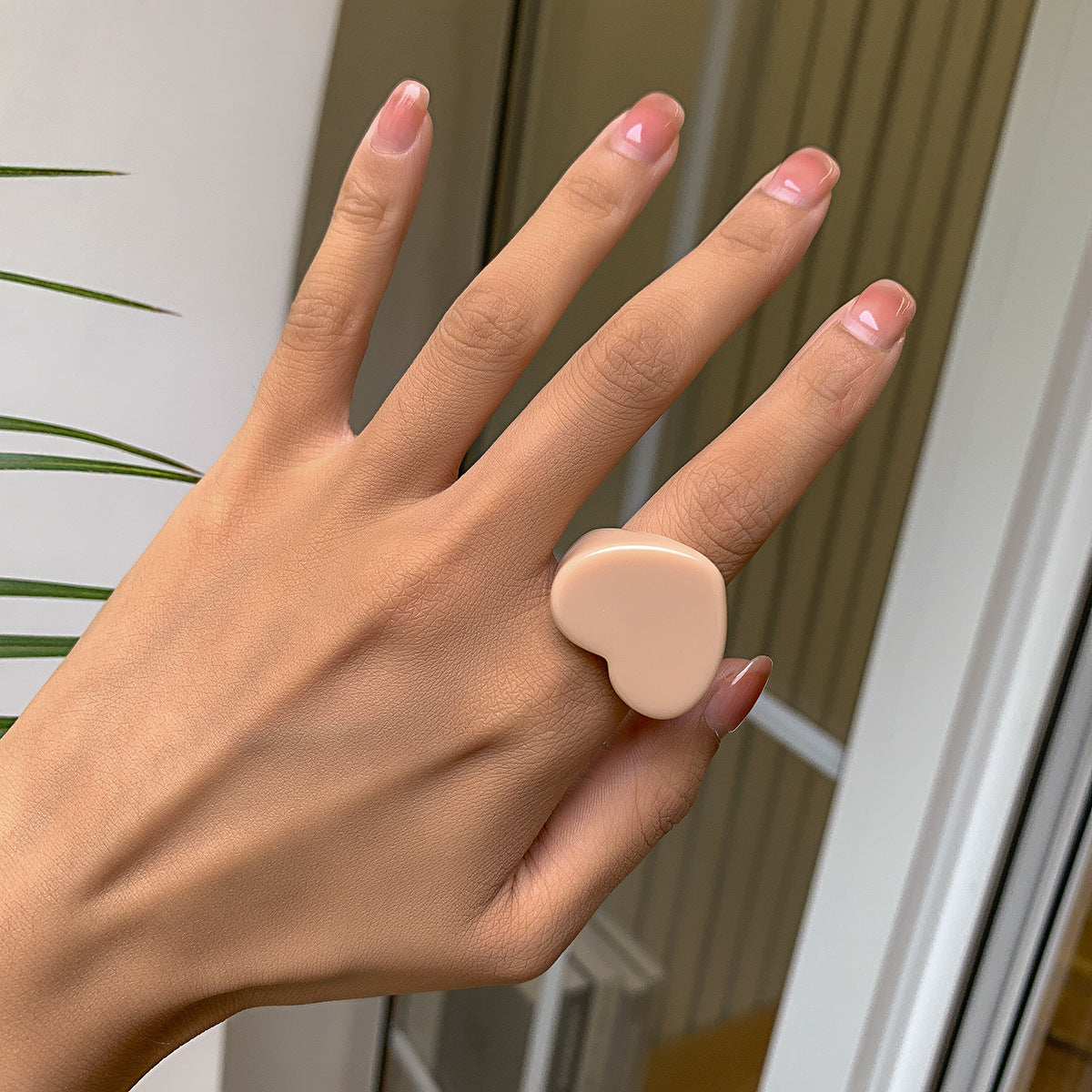 Women's Fashion Minimalist Candy Color Heart Shaped Vacation Style Rings
