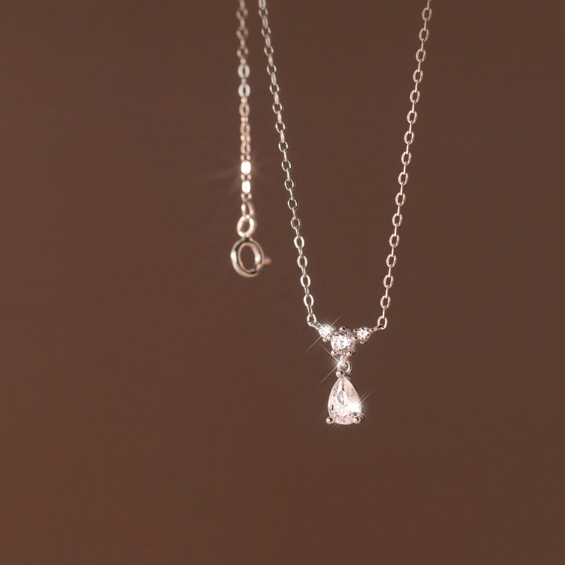 Women's Love Lodge Sier Elegant Geometric Fresh Cut Necklaces