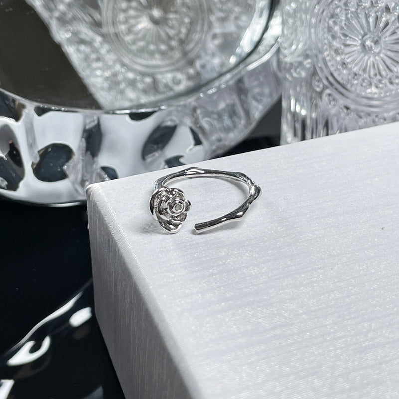 Simple Thorn Rose Open Female Irregular Texture Pleated Rings