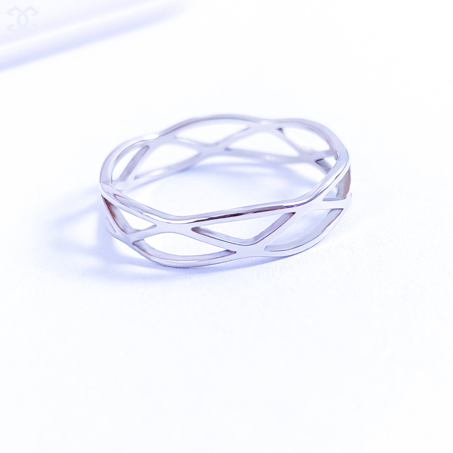 Luxury Fashion Female Niche Design Cold Style Rings