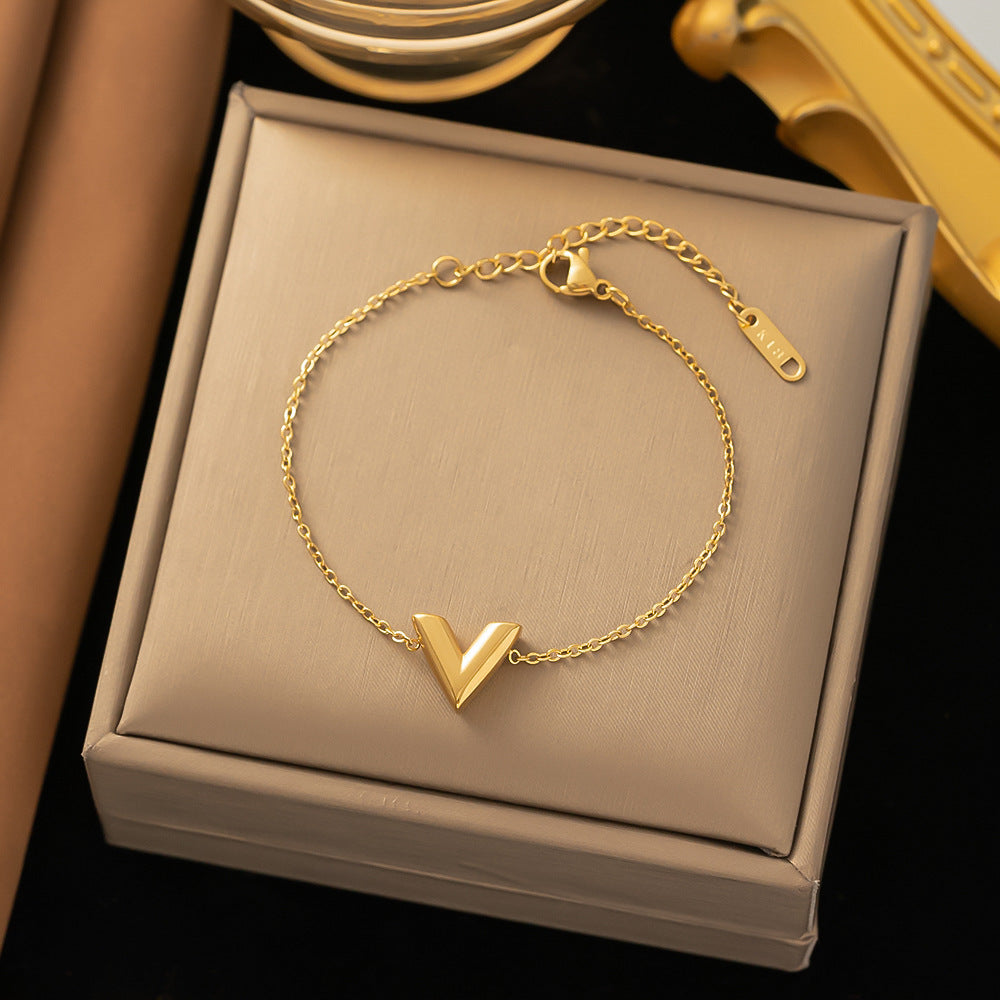 Women's Pearl Twist V-shaped Female Rainbow Diamond Bracelets