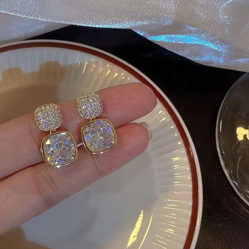 Sier Needle Simple Exquisite Square Zircon Light Luxury High-grade Earrings