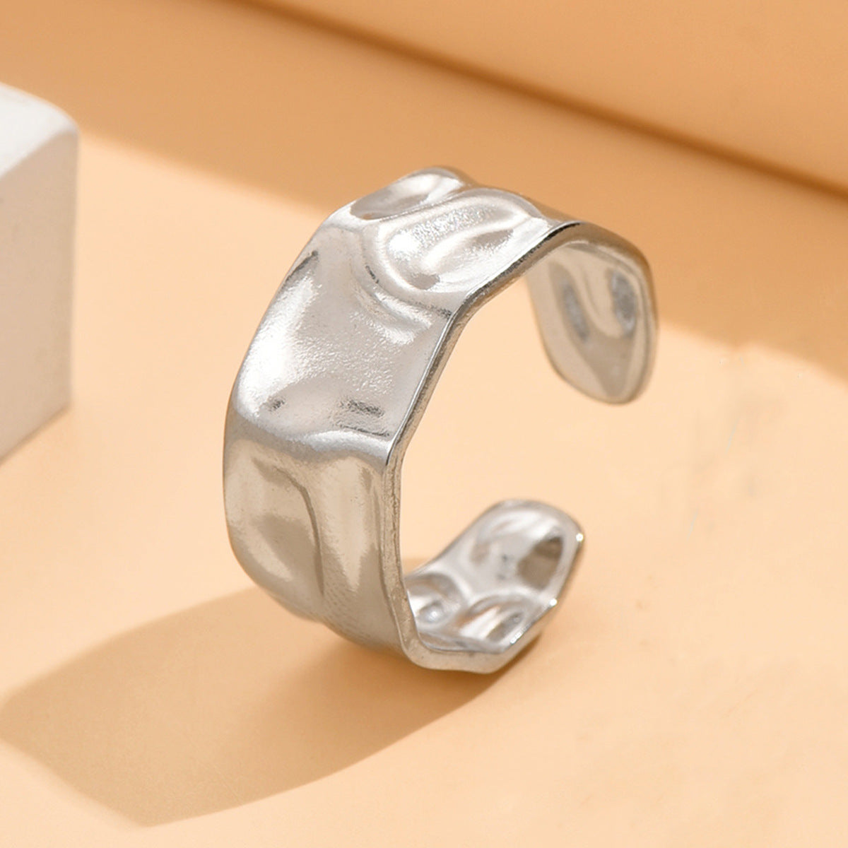 Baroque Style Female Opening Irregular Tapping Rings