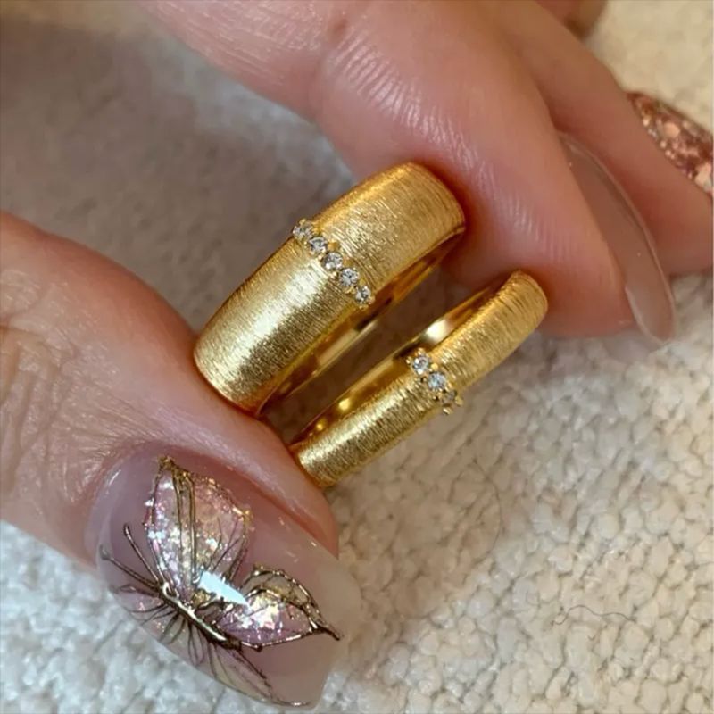 Opening Simple Twin Niche High-grade Light Rings