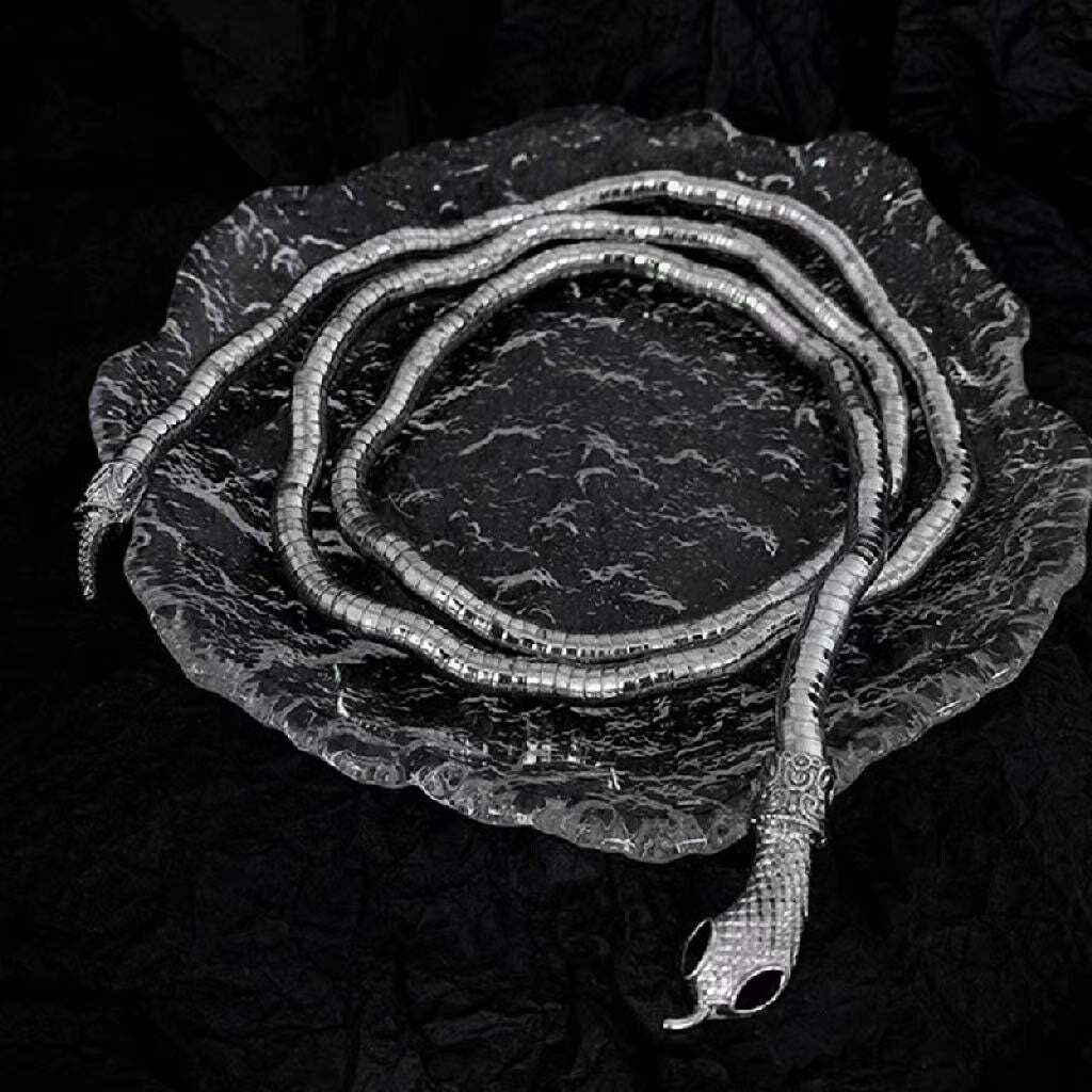 Women's Personality Dark Soil Mouth Casual Shape Exaggerated Necklaces