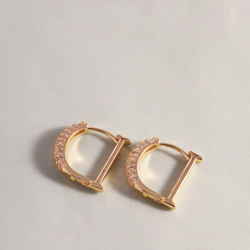 High-grade Ear Design Sense Letter Eardrop Earrings