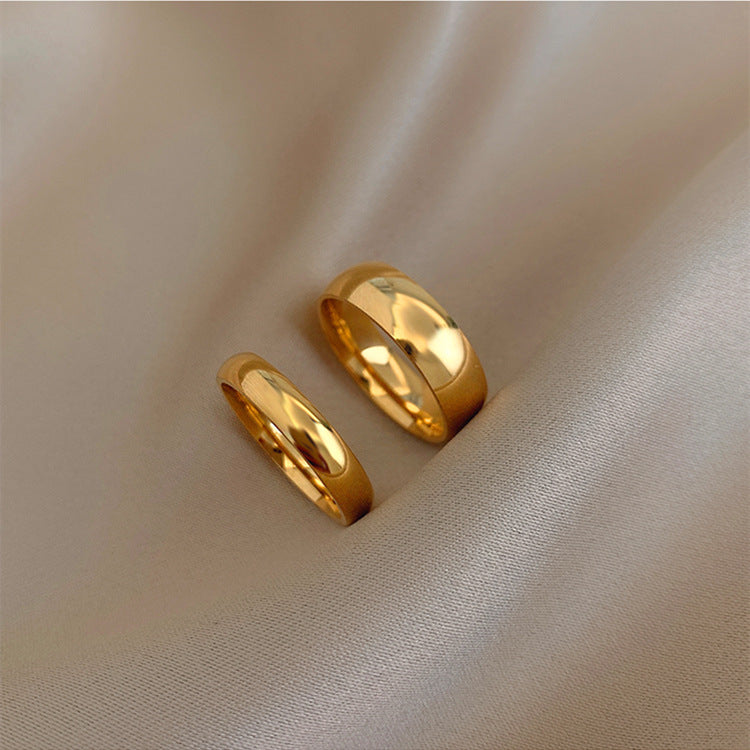 Female Simple Stacked With Index Finger Pinky Rings
