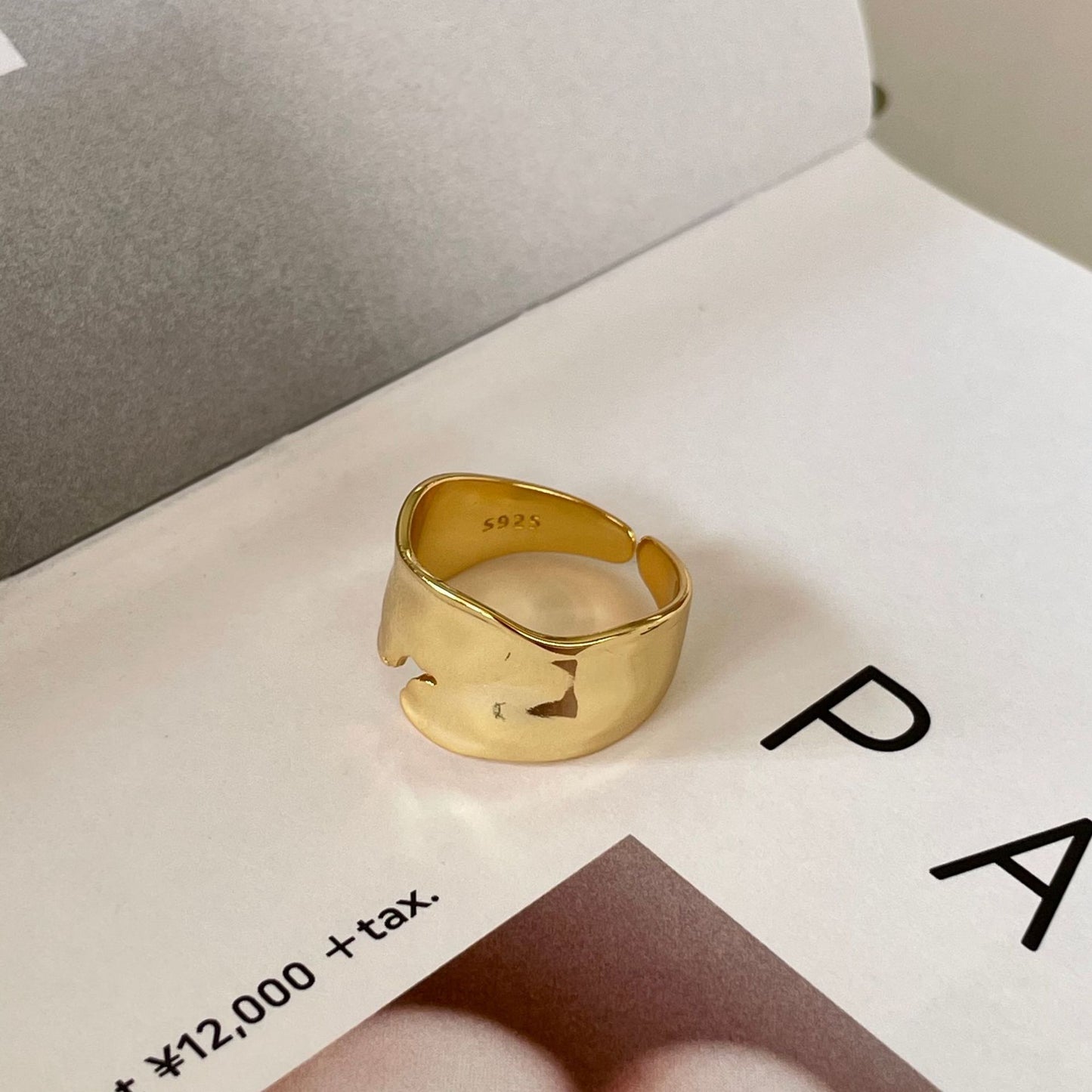 Women's Wave Temperament Personalized Cold Design Sense Rings