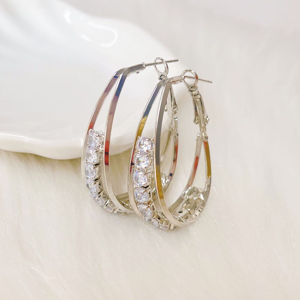 Metal Hollow Mesh Crystal Hoop High-grade Fashionable Earrings
