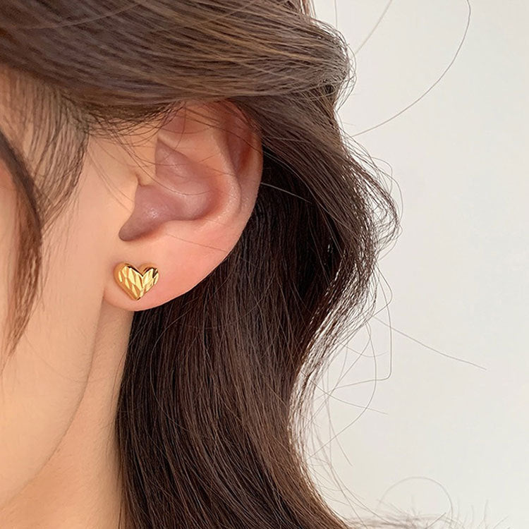 Sier High-grade Exquisite Small Ear Three-dimensional Carven Design Earrings