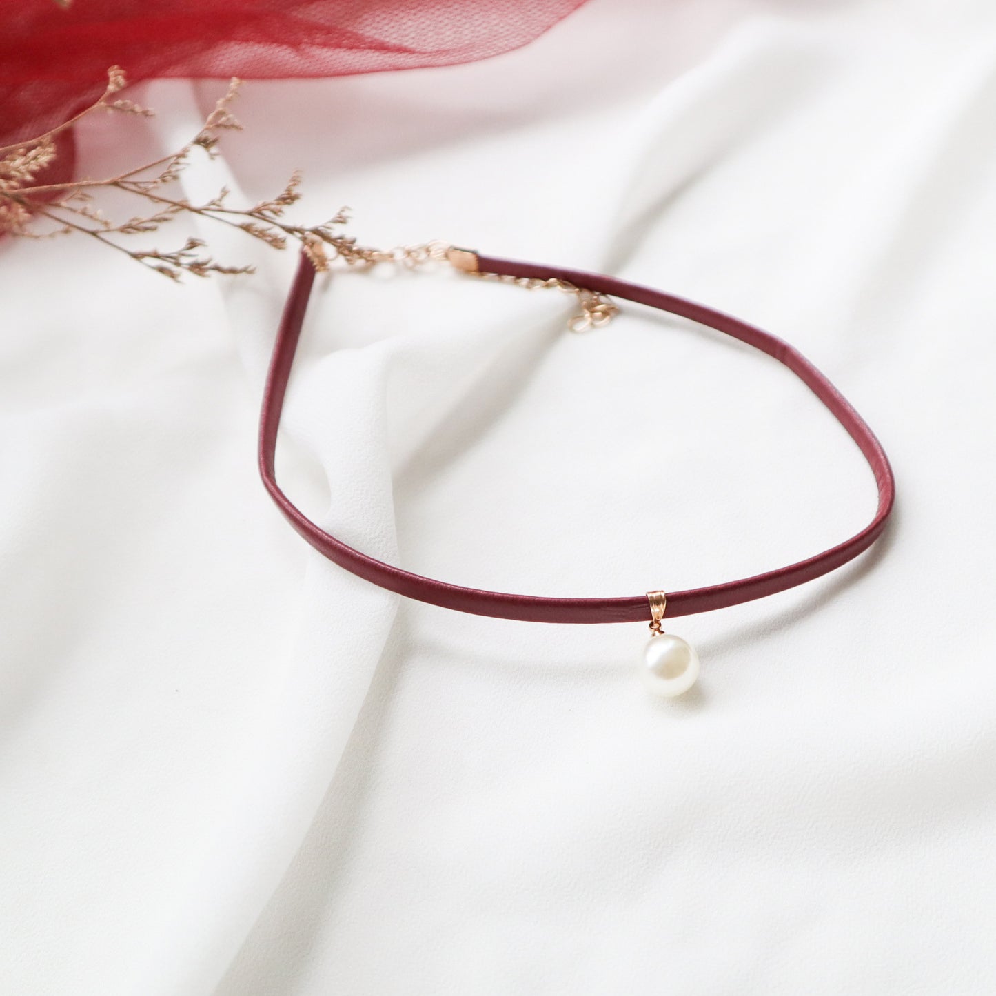 Women's Red Ornament Short Clavicle Chain For Necklaces