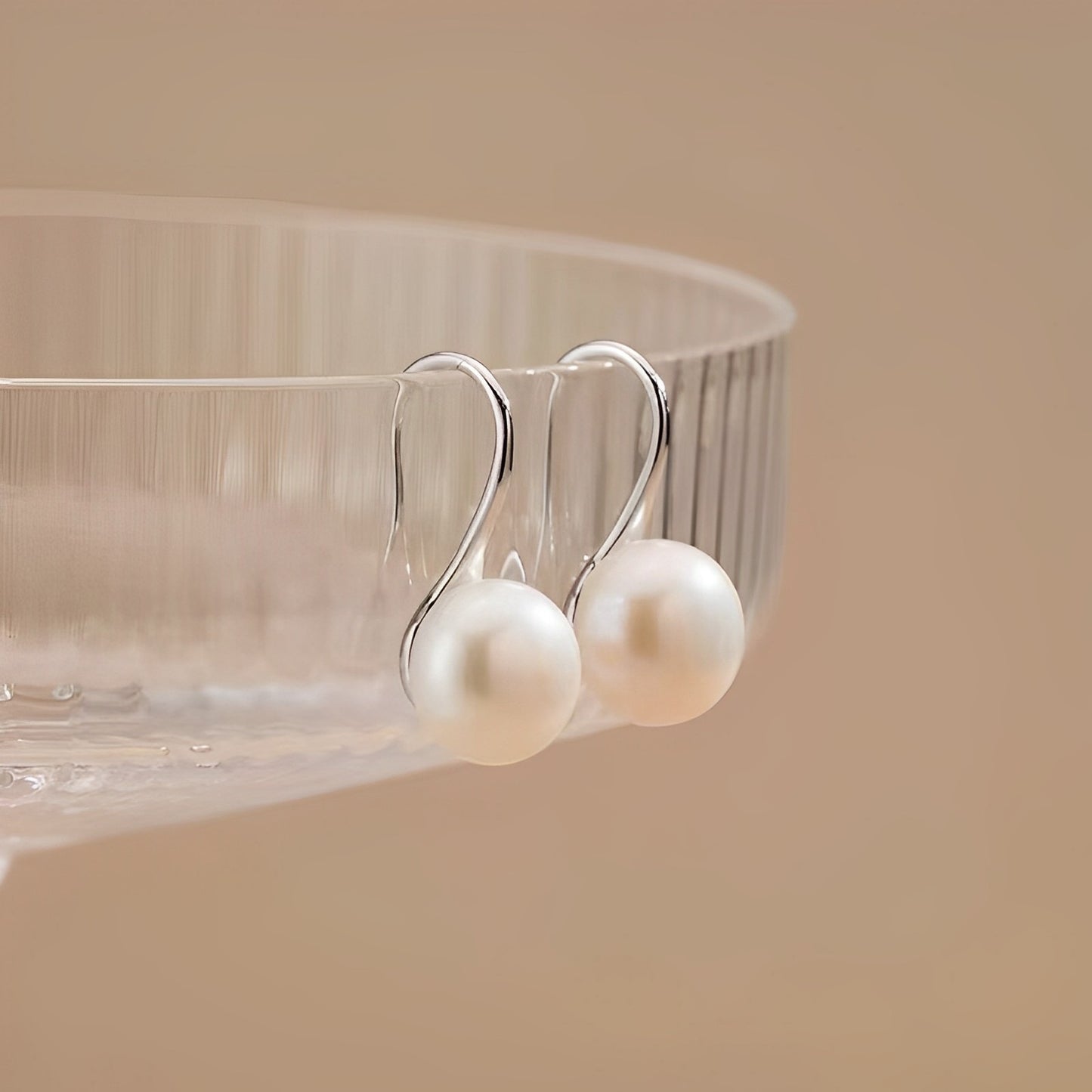 Women's Natural Freshwater High Heels Pearl Light Luxury Earrings