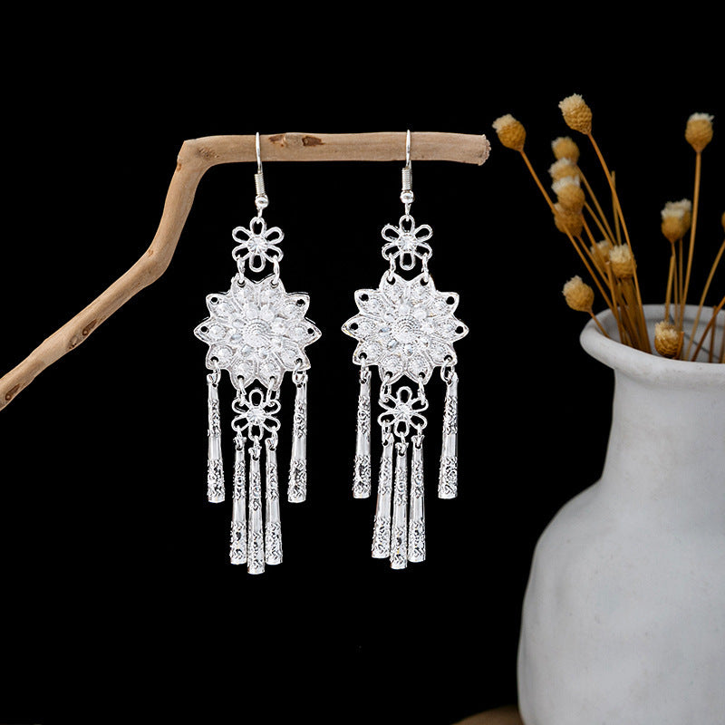 Sier Family Minority Ethnic Style Tourist Attractions Earrings