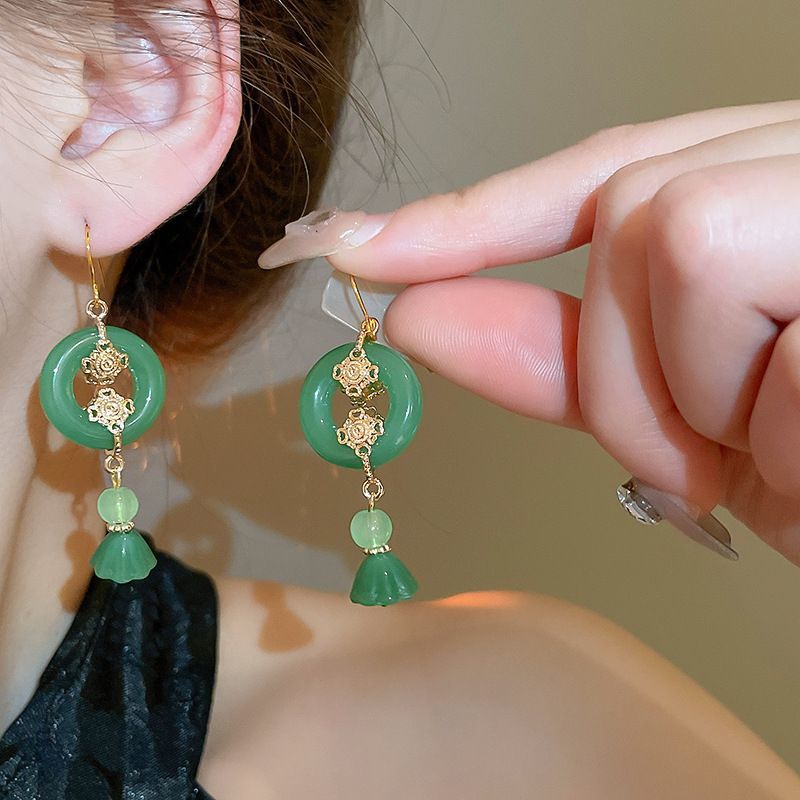 Ink Female Niche Design Ear High Earrings