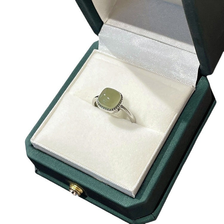 Small Sugar Cube Female White Niche Rings