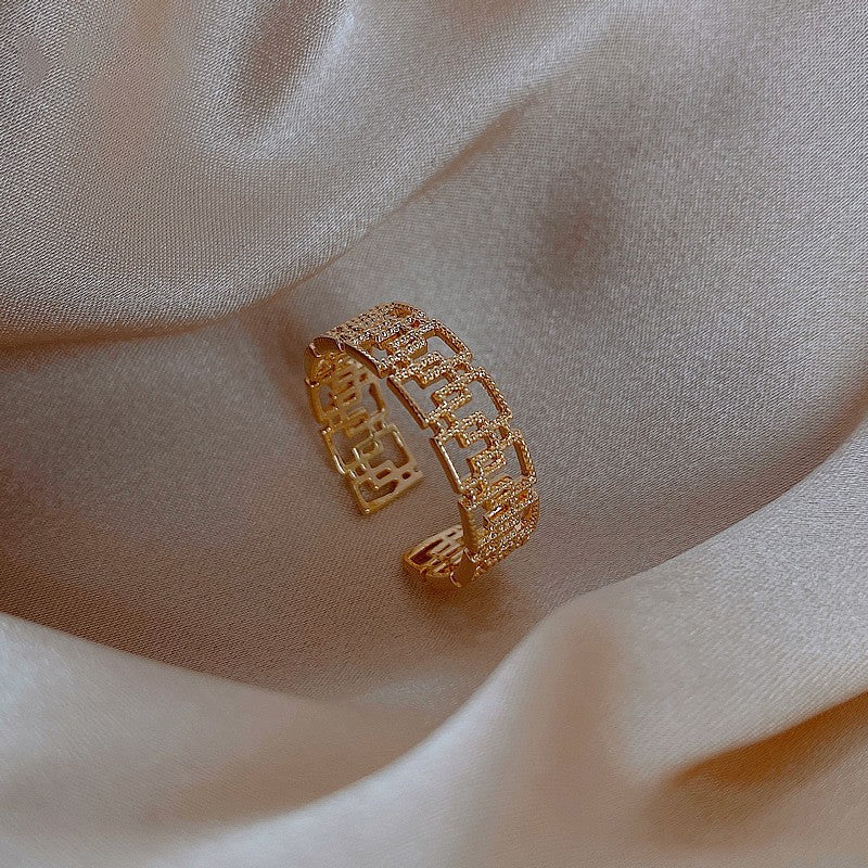 Women's Hollow Wave Geometric Open Trendy Design Rings