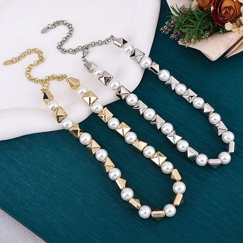 Women's Metal Glossy Surface Punk Style Simple Necklaces
