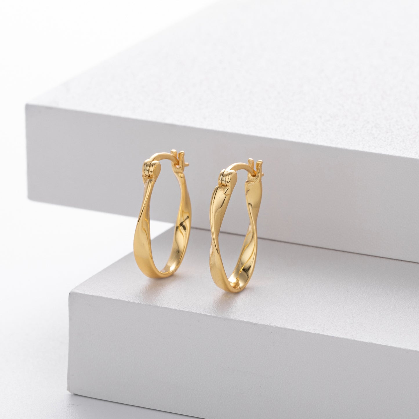 Mobius Wave Ear Personalized Cold Style Earrings