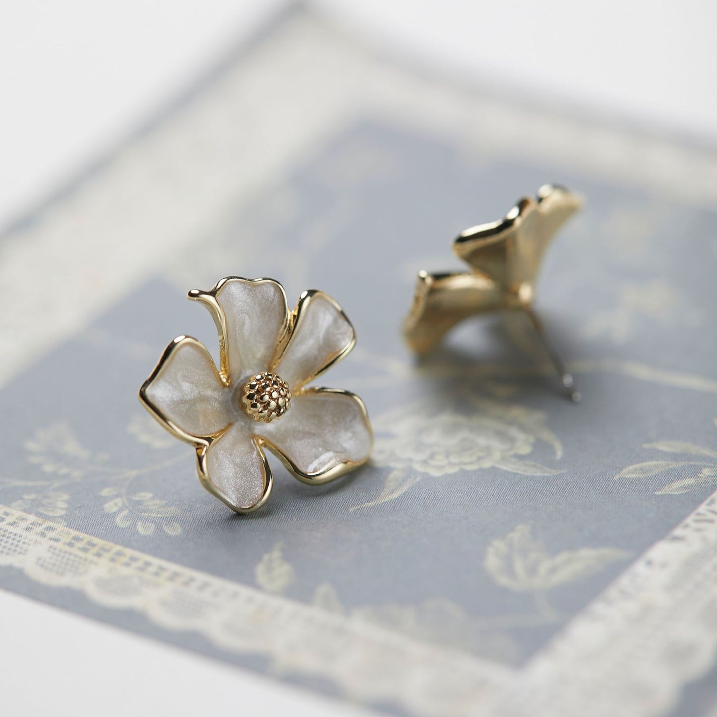 Intellectual Elegant Clip Mosquito Coil Without Earrings