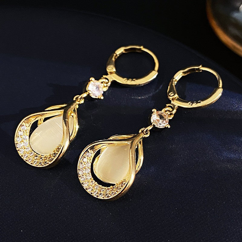 Lux Fashion Micro Inlaid Zircon Butterfly Long Earrings