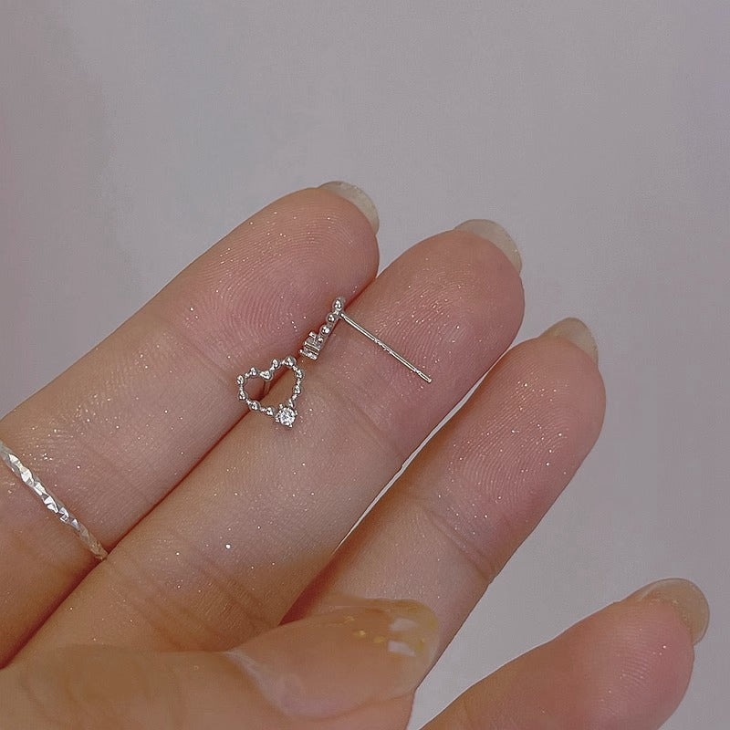 Women's Gold Love Heart Trendy Design High-grade Earrings