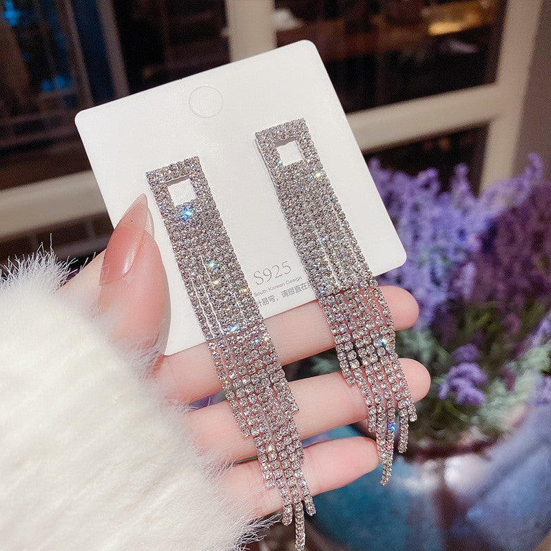 Women's Vintage Tassel Diamond High-grade Ear Minority Earrings