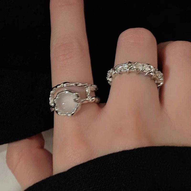 Women's Fashion Personalized Minority Design Light Luxury High Sense Rings