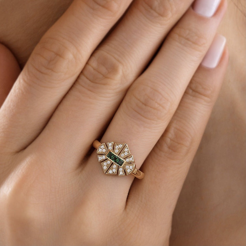 Women's Fashion Lace Niche Hollow Out Court Rings