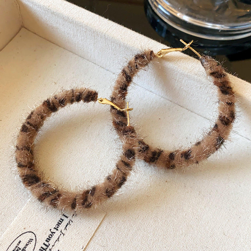 Women's Flocking Leopard Print Geometric Ear Fashion High-grade Earrings