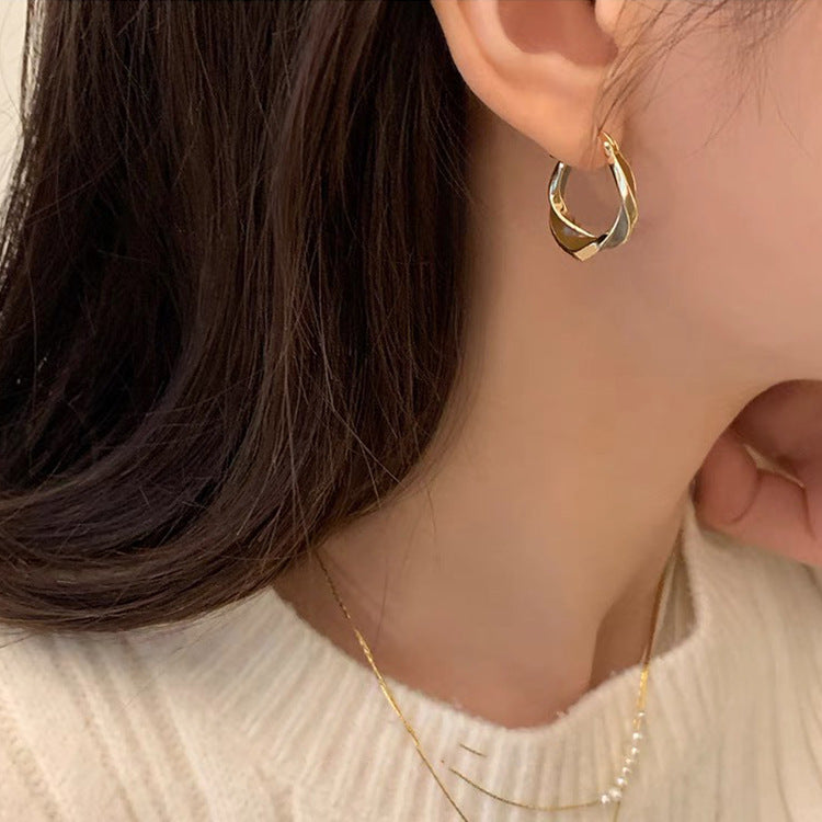 Women's Retro Twisted Dripping Metal For Niche Earrings