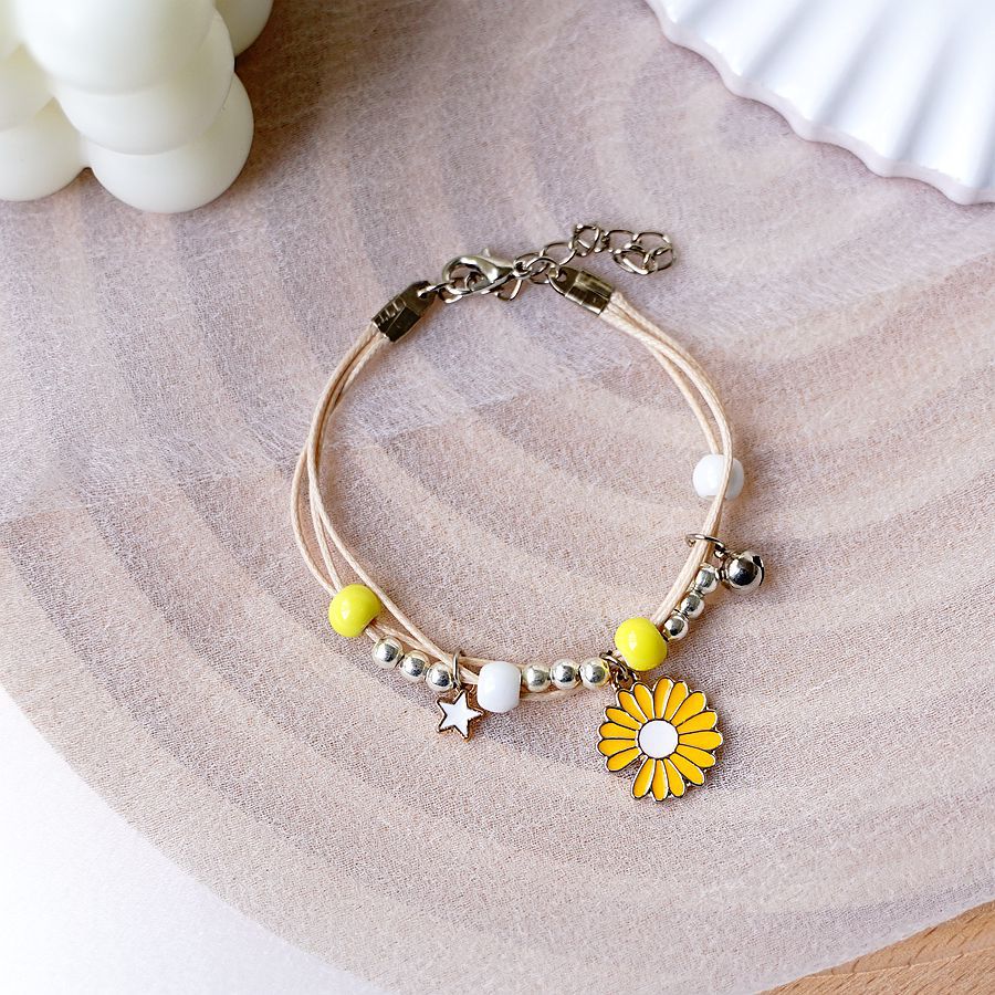 Women's Little Daisy Cute Girly Style Simple Bracelets