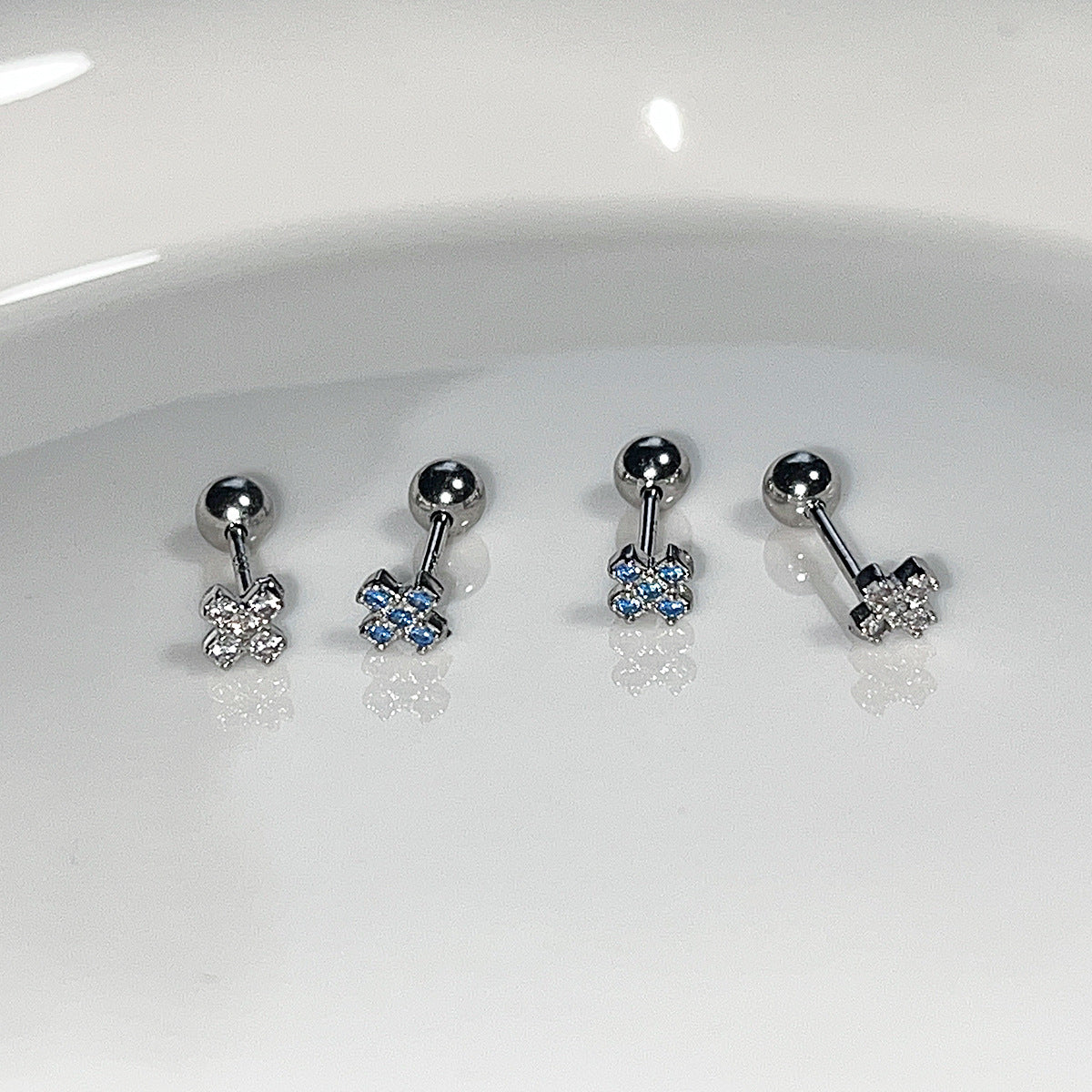 Knock Mini Cross Ear Bone Niche Diamond Earrings