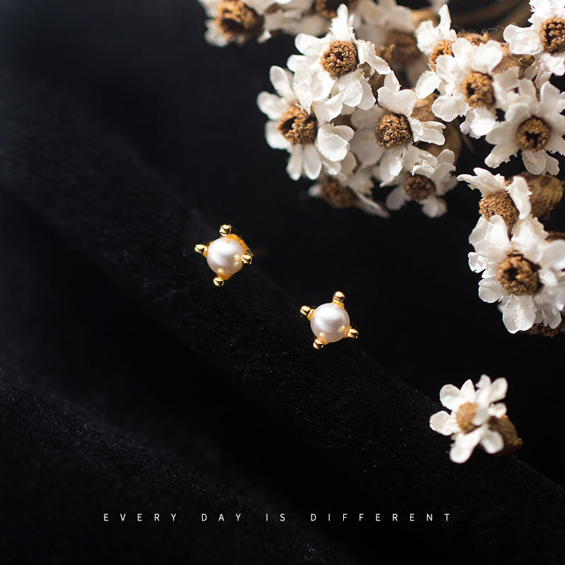 Women's Sterling Sier Fresh Simple Mini Bead Earrings