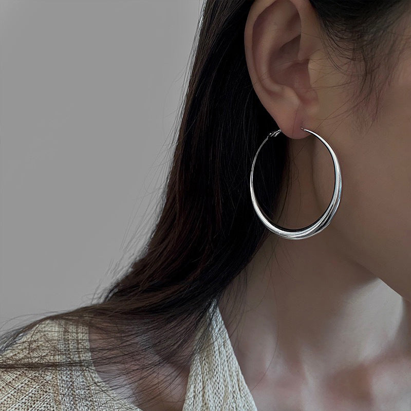 Women's Hollow Tube Sterling Sier Needle Simple Earrings