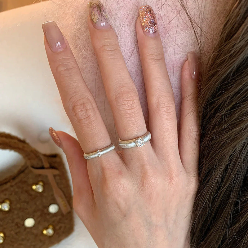 Opening Simple Twin Niche High-grade Light Rings