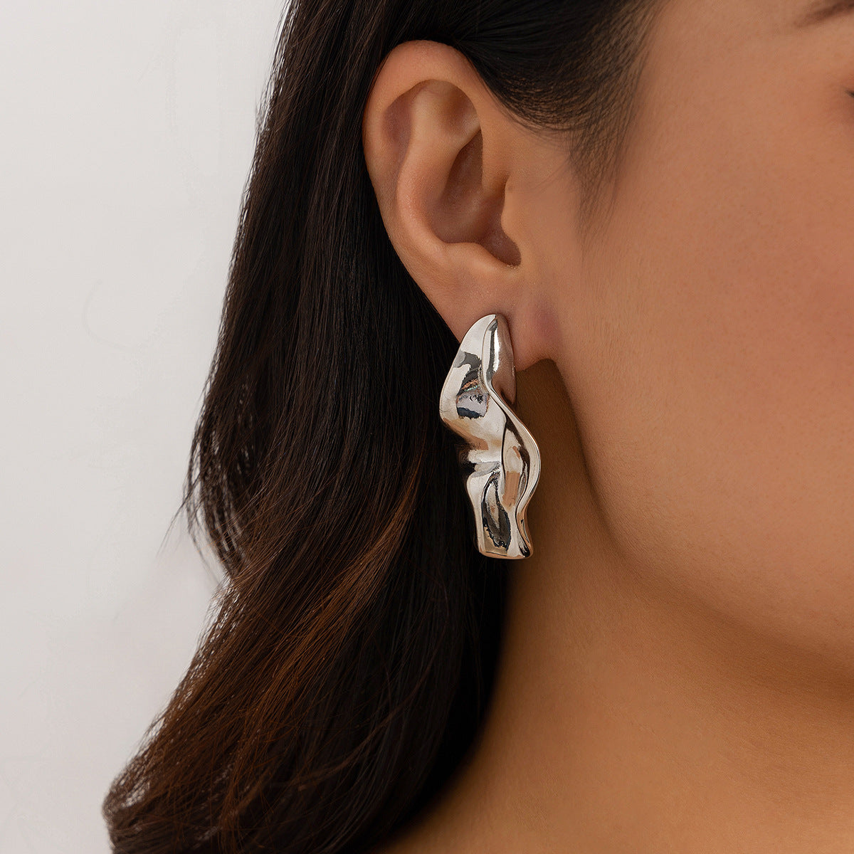 Ornament Irregular Twisted Geometric Alloy Simple Earrings