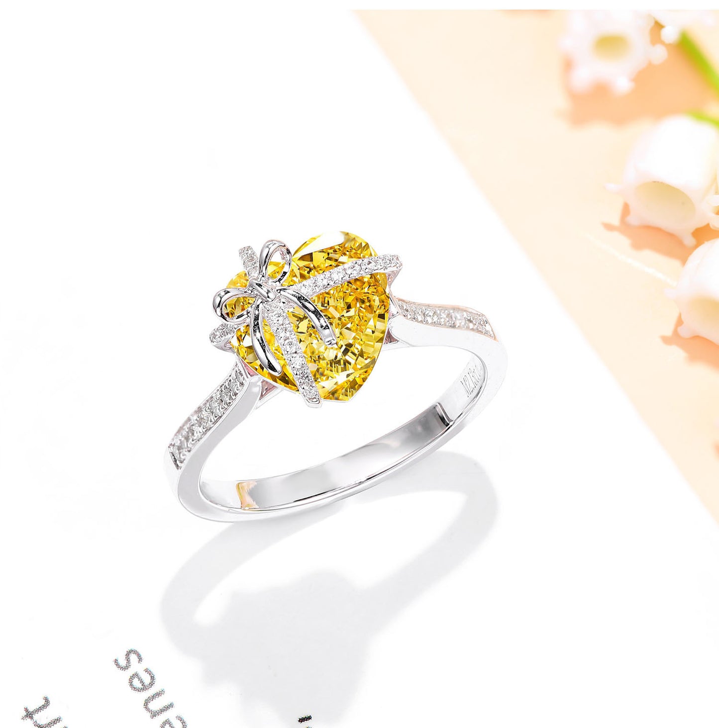 Pink Heart-shaped Morgan Stone Lucky Yellow Zirconium Rings