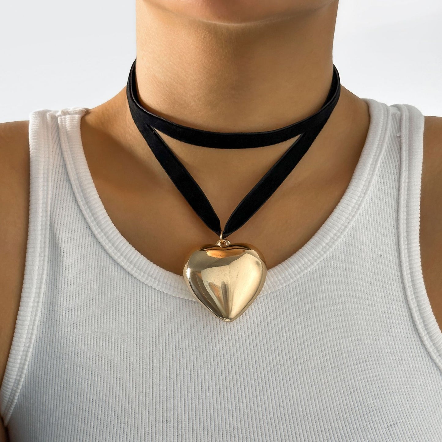 Cool Exaggerated Big Heart Simple Long Necklaces