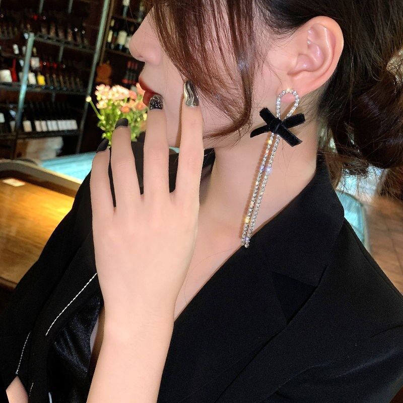 Women's Sier Needle Light Luxury Tassel Banquet Earrings