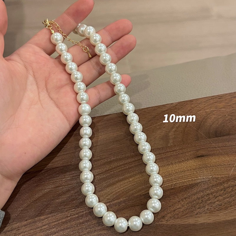 Women's Quality Clavicle Chain Light Luxury Style Necklaces