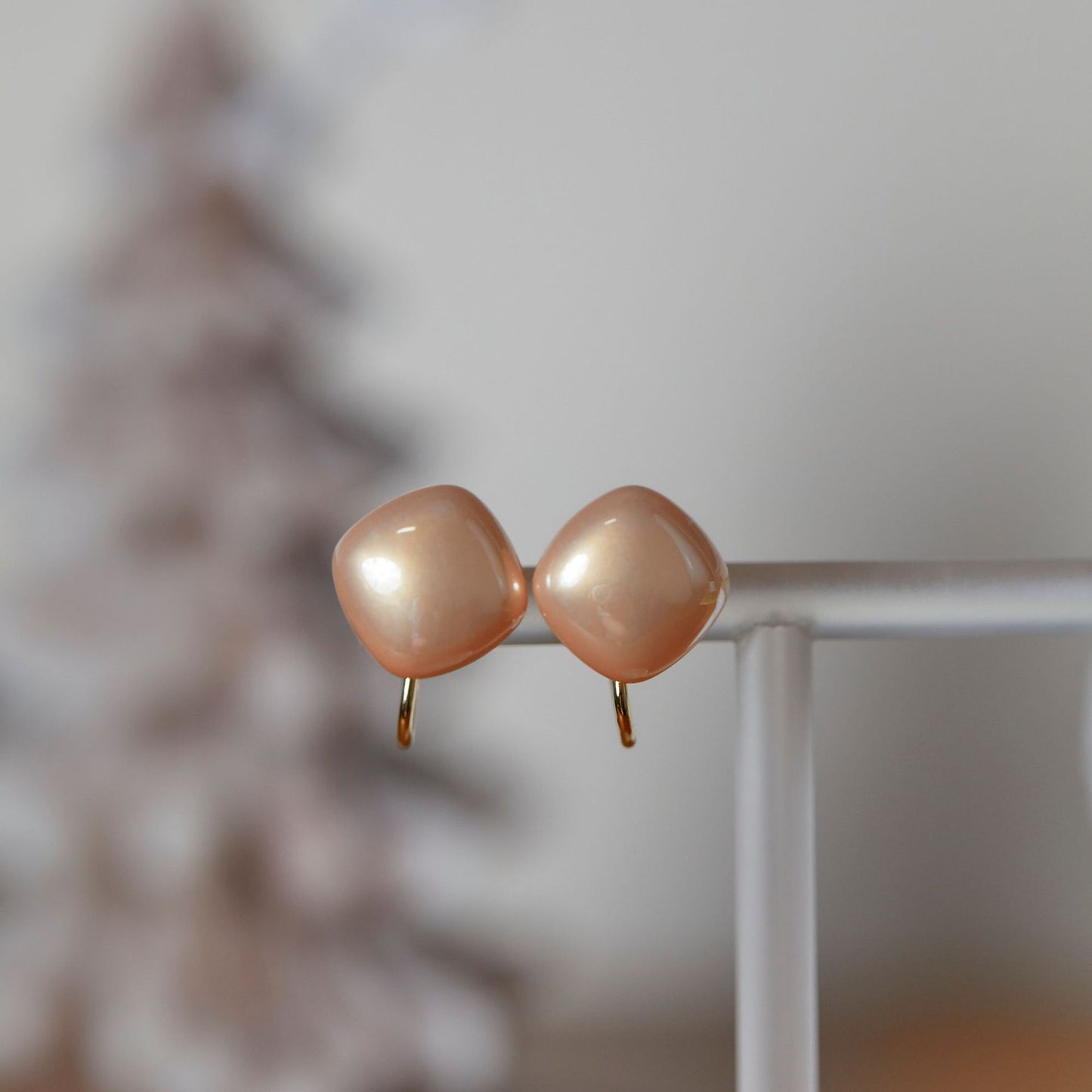 Champagne Small Square Pearl Female Daily Earrings