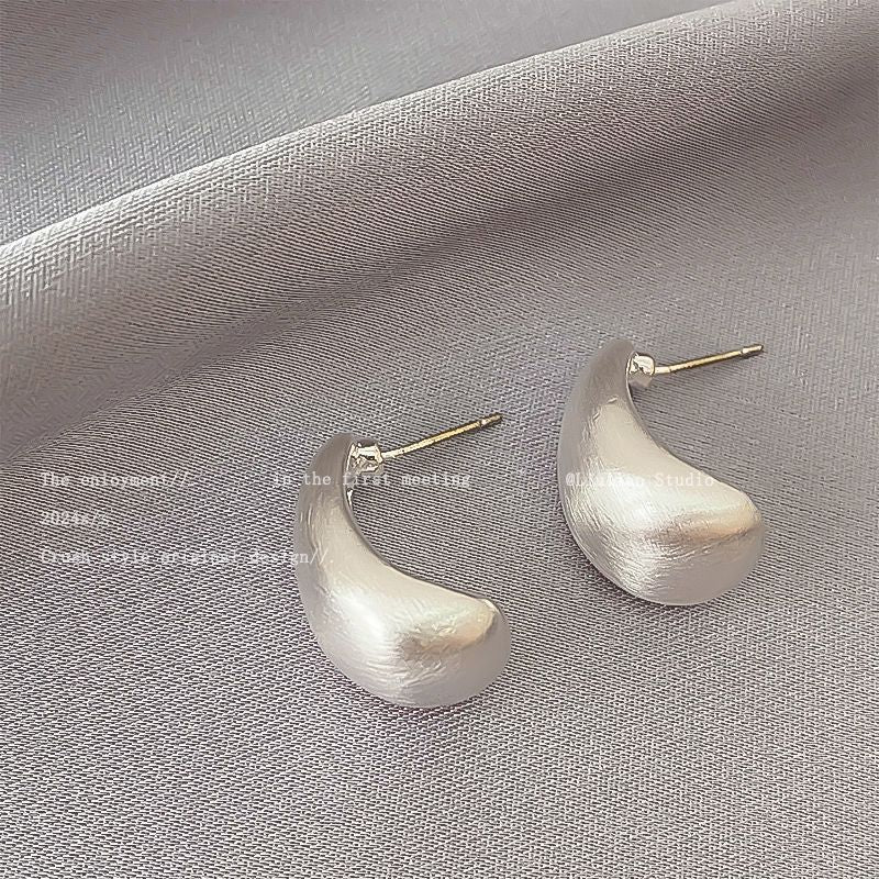 Women's Sier Simple Elegant Fashionable High-grade Niche Earrings