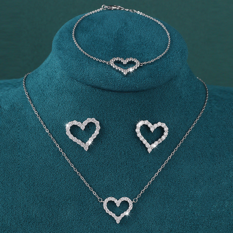 Hollow Heart Ear Three-piece Suit Fashion Necklaces